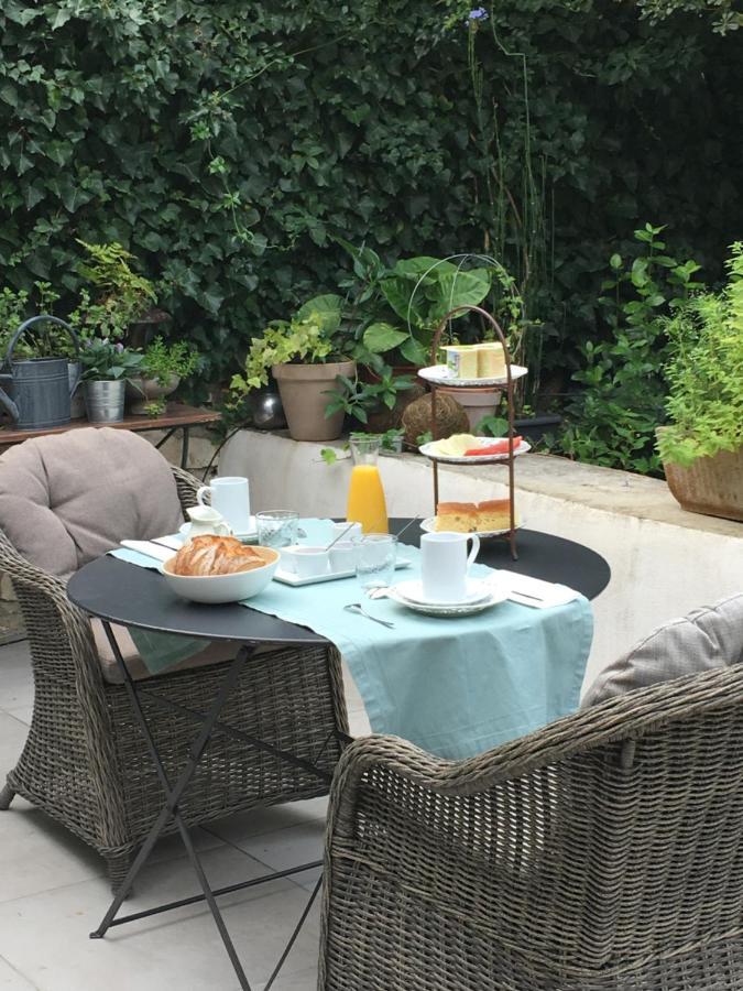 Chambre côté jardin Nîmes Exterior foto